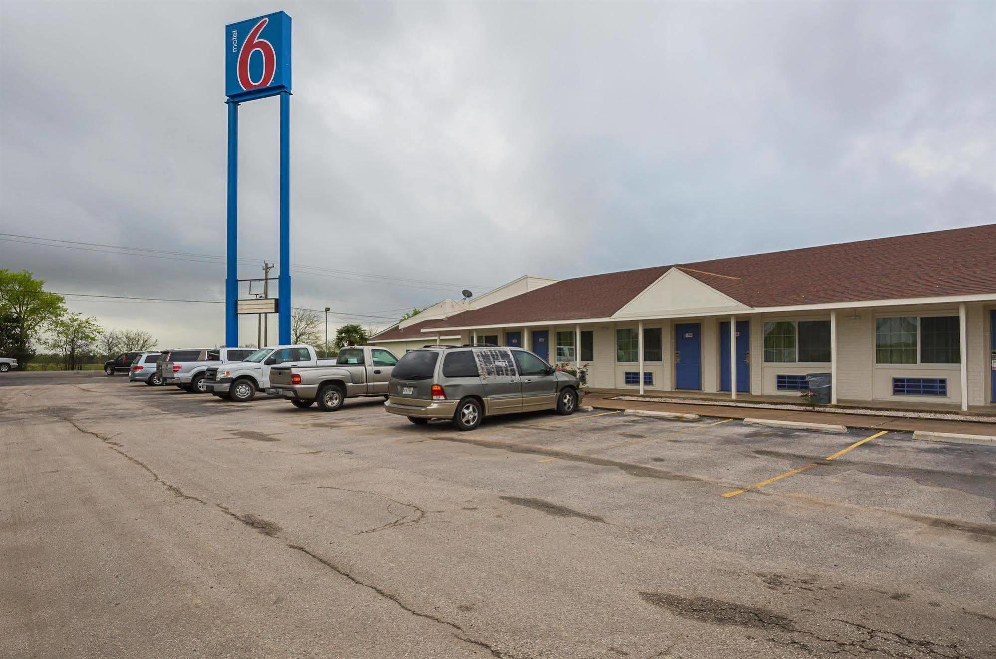 Motel 6-Madisonville, TX Esterno foto